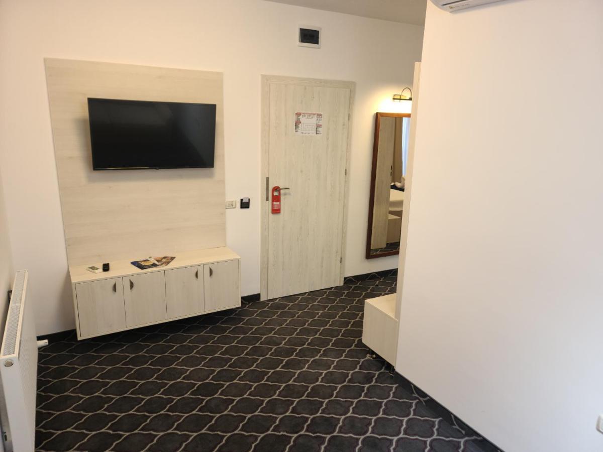 Eros Beach Resort Năvodari Esterno foto